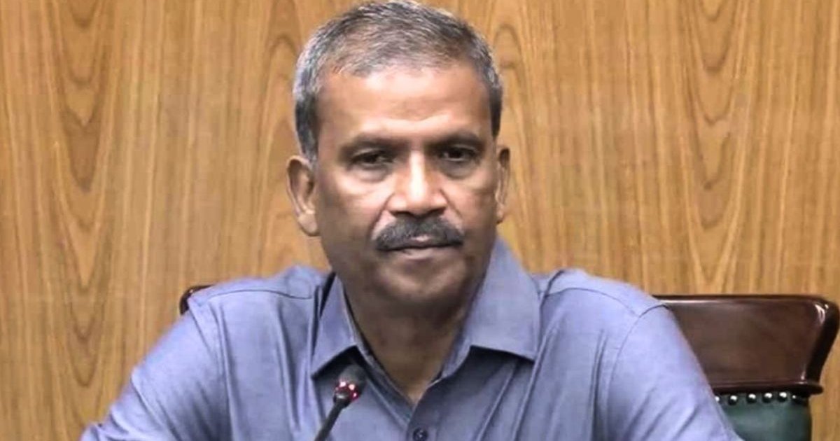 বাসাটার জন্য অনেক মায়া লাগছে: আসিফ নজরুল