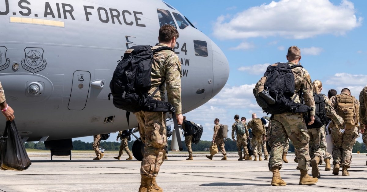 কাতার ও বাহরাইন থেকে সেনা সরিয়ে নিলো যুক্তরাষ্ট্র 