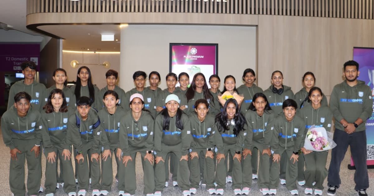 এশিয়ান কাপ খেলতে অস্ট্রেলিয়ায় পৌঁছেছে বাংলার মেয়েরা 