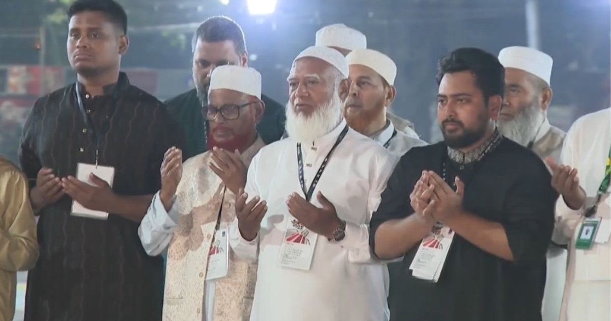 কেন্দ্রীয় শহীদ মিনারে ভাষাশহীদদের প্রতি জামায়াত আমিরের শ্রদ্ধা