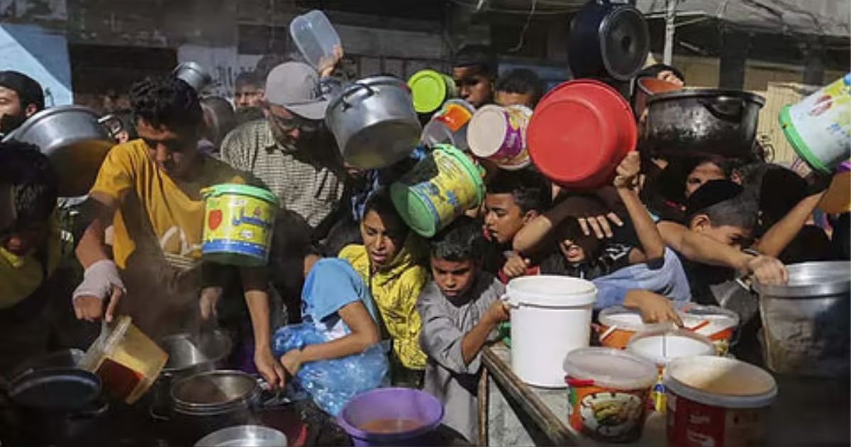 পুষ্টিহীনতায় ভুগছে নিম্ন ও মধ্যম আয়ের মানুষ