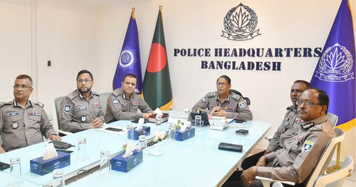 চাঁদাবাজি ঠেকাতে মাঠপর্যায়ের কর্মকর্তাদের কঠোর বার্তা