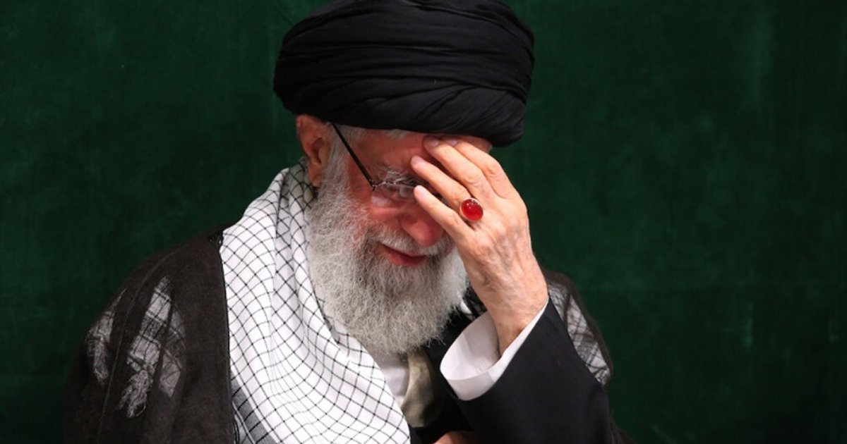 ঝুঁকিতে খামেনি