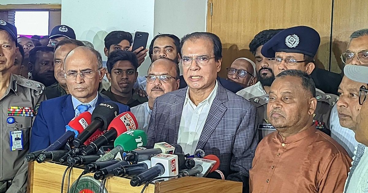 বিচ্ছিন্নভাবে নয়, সমন্বিত প্রকল্পের মাধ্যমে তিস্তা মহাপরিকল্পনা বাস্তবায়নের আশ্বাস ত্রাণমন্ত্রীর