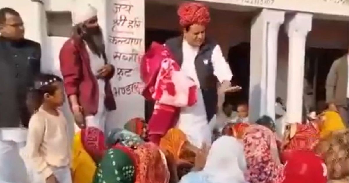 বিজেপি নেতার মুসলিম নারীদের কম্বল না দেওয়ার ভিডিওতে তীব্র প্রতিক্রিয়া, কংগ্রেসের তীব্র নিন্দা