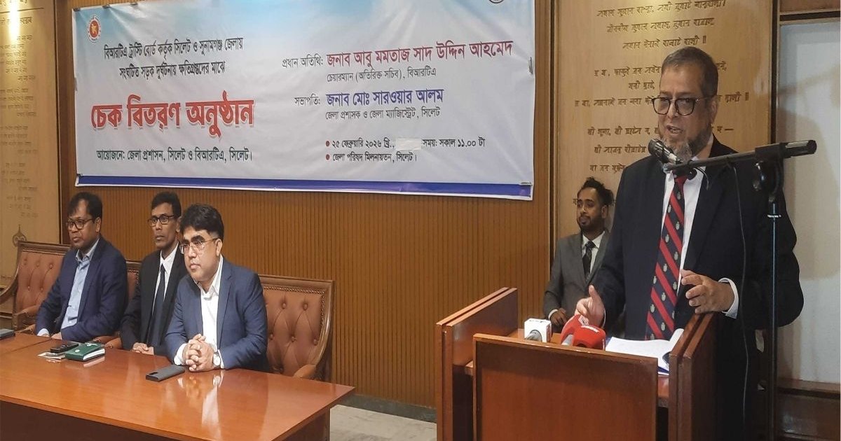 ড্রাইভিং লাইসেন্স প্রদানে স্বচ্ছতার অভাবে সড়কে দুর্ঘটনা কমছে না