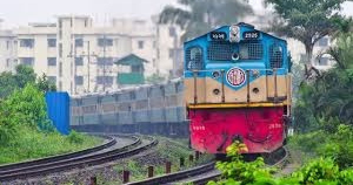 ভৈরবে ট্রেনের ছাদ থেকে ১২ কেজি গাঁজা উদ্ধার