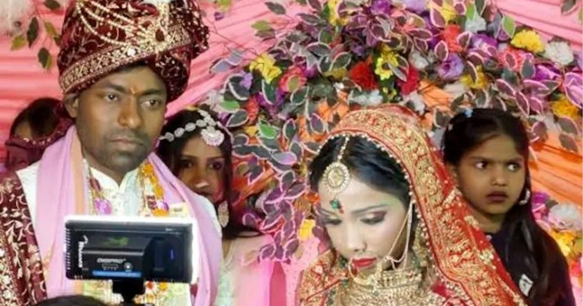 একবার বিয়ে পণ্ড করে এবার বিয়ের মঞ্চেই কনেকে গুলি