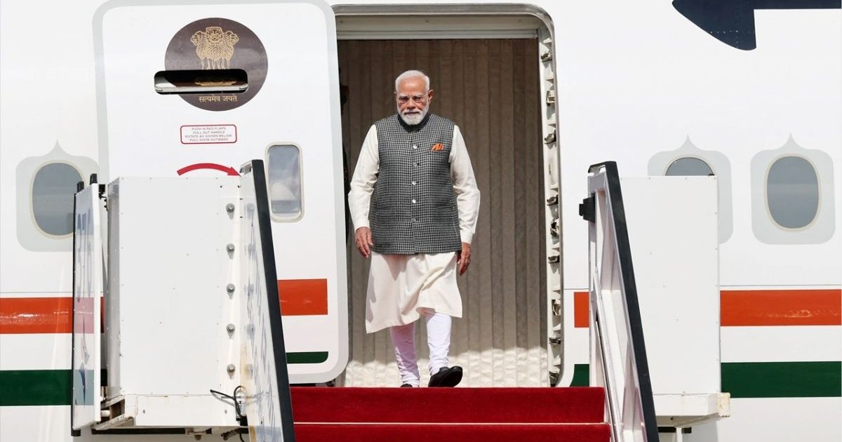 দুই দিনের সফরে ইসরায়েল গেলেন মোদি