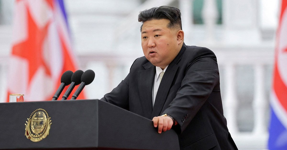 দক্ষিণ কোরিয়াকে ‘পুরোপুরি ধ্বংসের’ হুঁশিয়ারি কিমের 