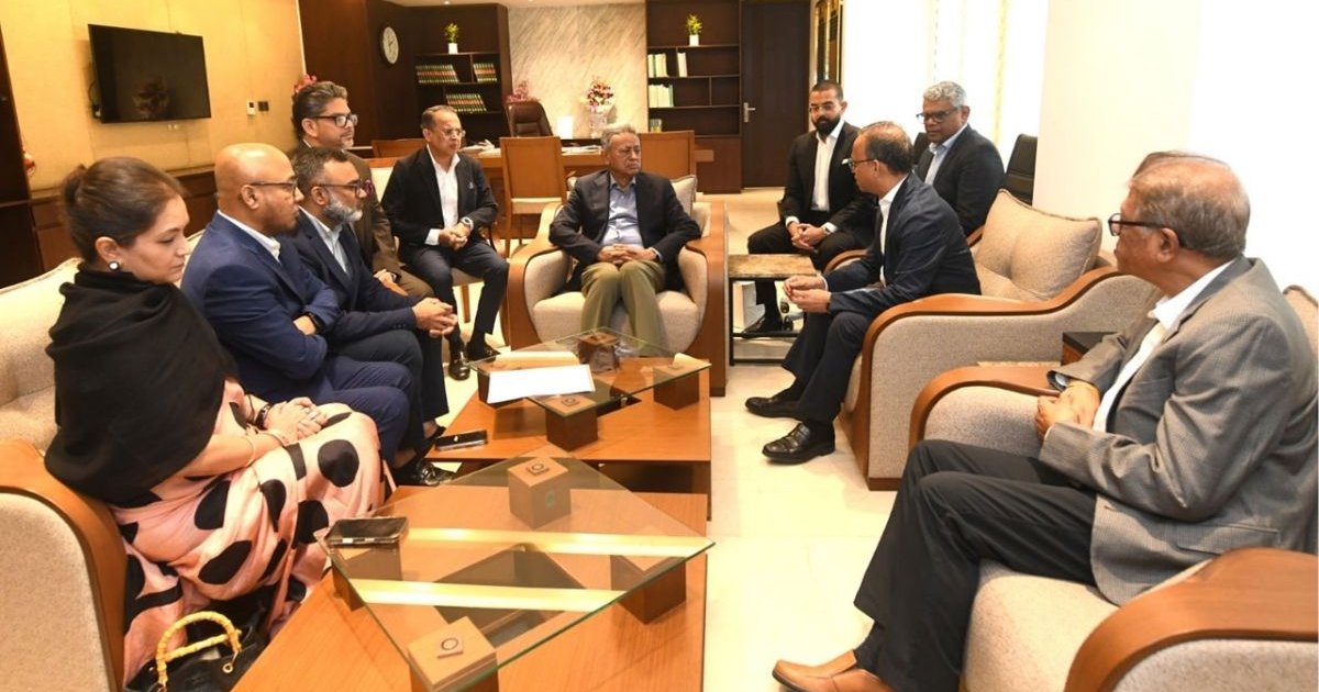 পোশাক শিল্পের সমস্যা ও সমাধানে সুপারিশ চেয়েছেন অর্থমন্ত্রী