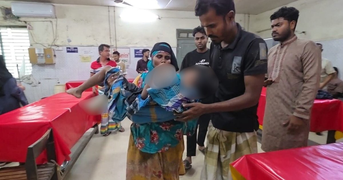 মুন্সীগঞ্জে ক্ষেতে কুড়িয়ে পাওয়া ককটেল বিস্ফোরণে শিশুর হাত ছিন্নবিচ্ছিন্ন