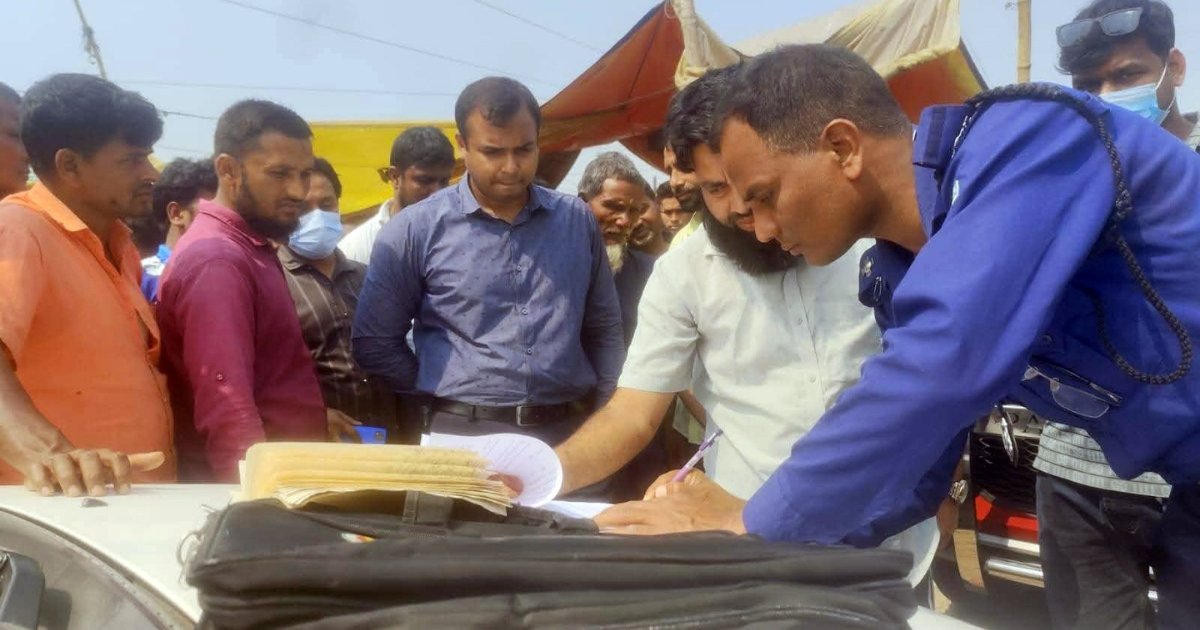 গর্ভবতী গাভী জবাই করে মাংস বিক্রি, রংপুরে যুবকের কারাদণ্ড