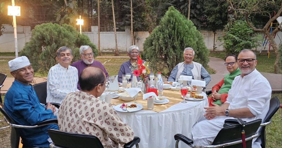 ফাওজুল কবিরের সরকারি বাসায় সাবেক উপদেষ্টাদের মিলনমেলা