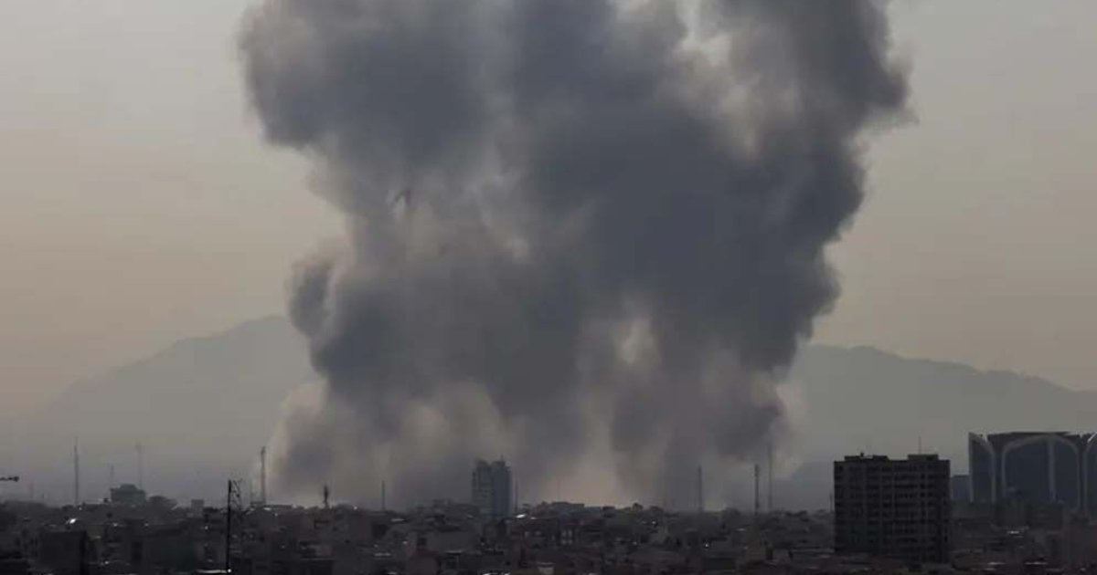 ইসরায়েলের রাজধানী তেল আবিবে ইরানের হামলা 