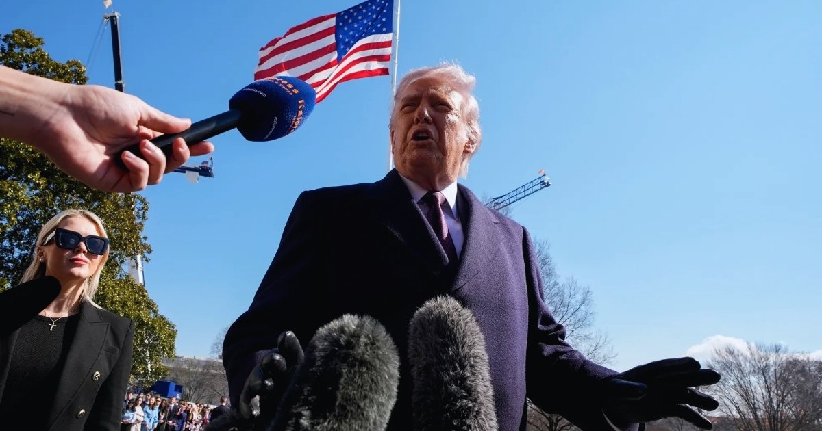 কিউবাকে ‘বন্ধুত্বপূর্ণভাবে দখল’ করার ইঙ্গিত ট্রাম্পের