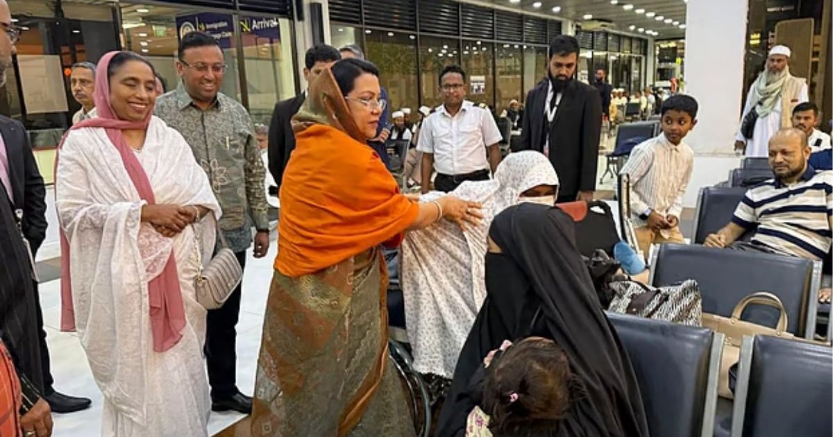 মধ্যপ্রাচ্যে ফ্লাইট স্থগিত, ঢাকা বিমানবন্দরে আটকা পড়লেন মধ্যপ্রাচ্যগামী যাত্রীরা