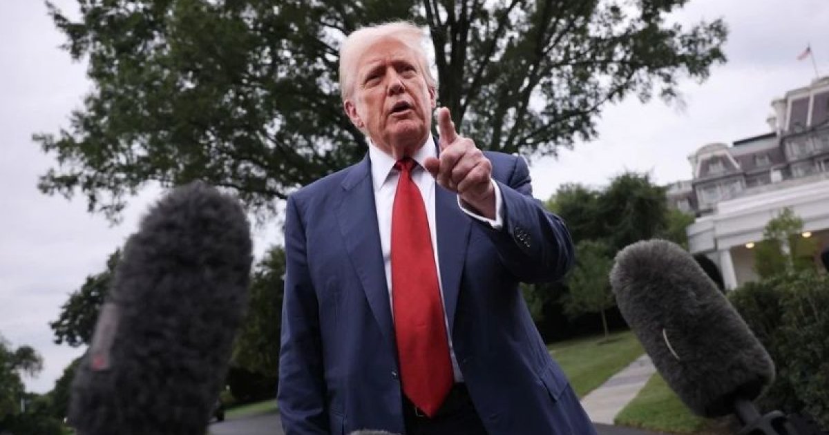 আত্মসমর্পণ করুন, নইলে মৃত্যু নিশ্চিত: ইরানি কর্মকর্তাদের ট্রাম্প