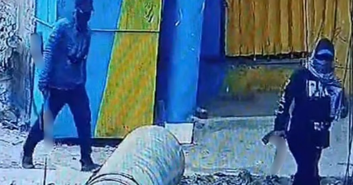 চাঁদা না পেয়ে চট্টগ্রামে ব্যবসায়ীর বাড়িতে মুহুর্মুহু গুলি