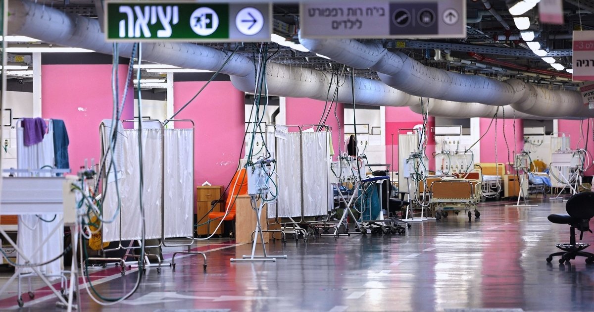 মাটির নিচে হাসপাতালের কার্যক্রম স্থানান্তর করছে ইসরায়েল