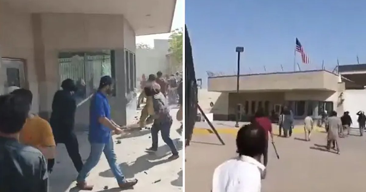 খামেনিকে হত্যা, পাকিস্তানে মার্কিন কনস্যুলেটে তাণ্ডব 