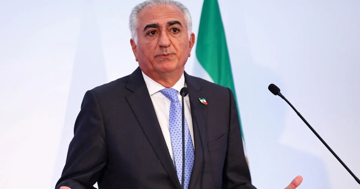 ইরানের নিরাপত্তা বাহিনীকে ক্ষমতা ছাড়তে আহ্বান জানালেন পাহলভি