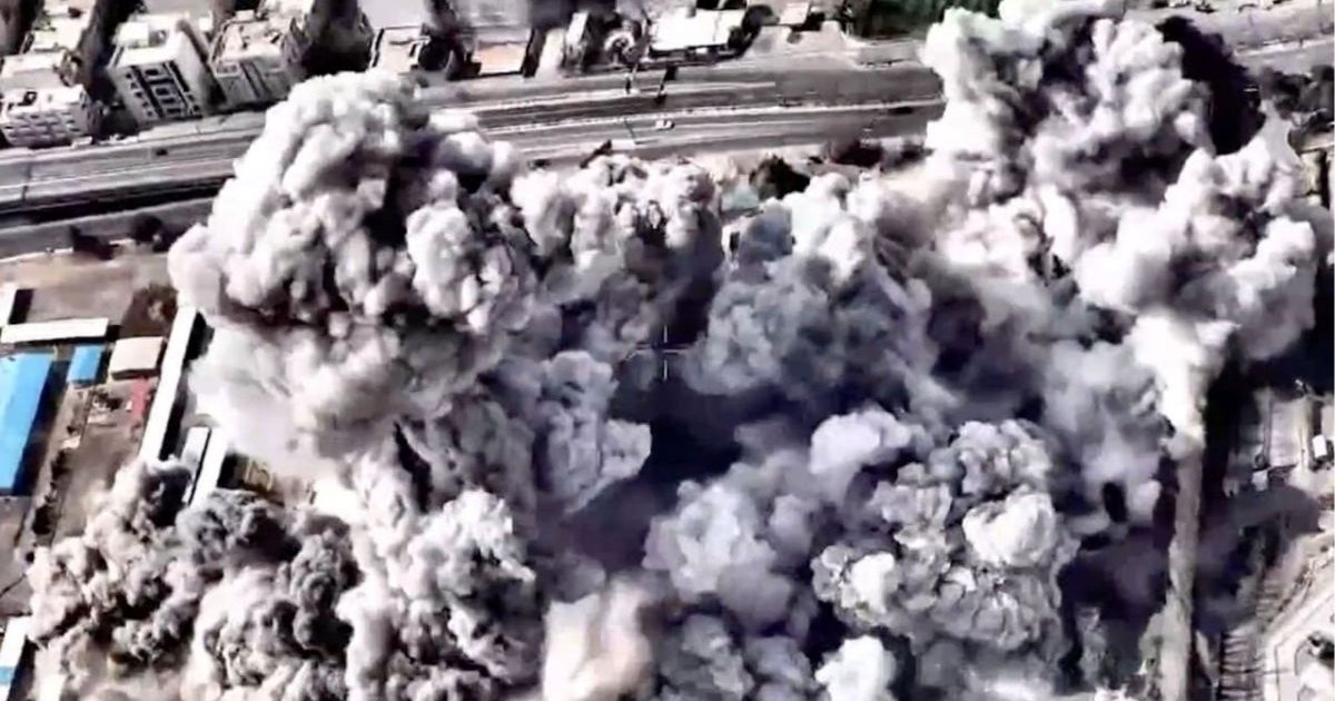 আরও দুই শক্তিশালী বিস্ফোরণে কেঁপে উঠল তেহরান