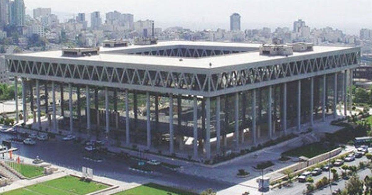 ইরানের সরকারি রেডিও-টেলিভিশন ভবনে হামলা