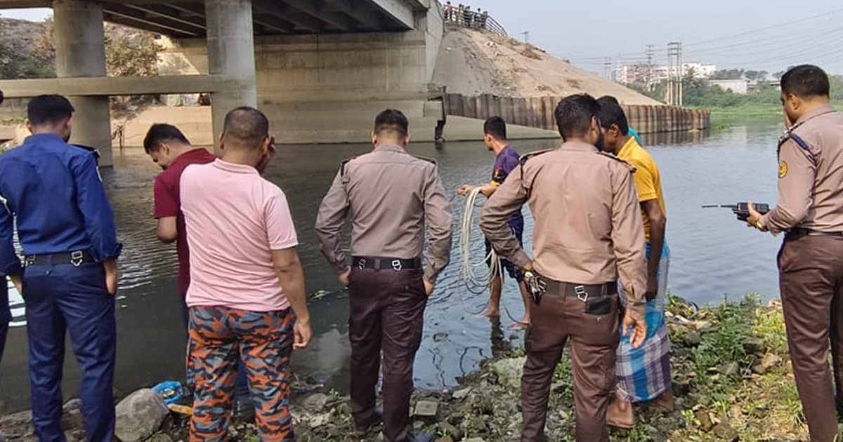 ঢাকায় কাটা হাত-পা উদ্ধারের পর সাভারে নদী থেকে মিলল দেহের খণ্ডিত অংশ