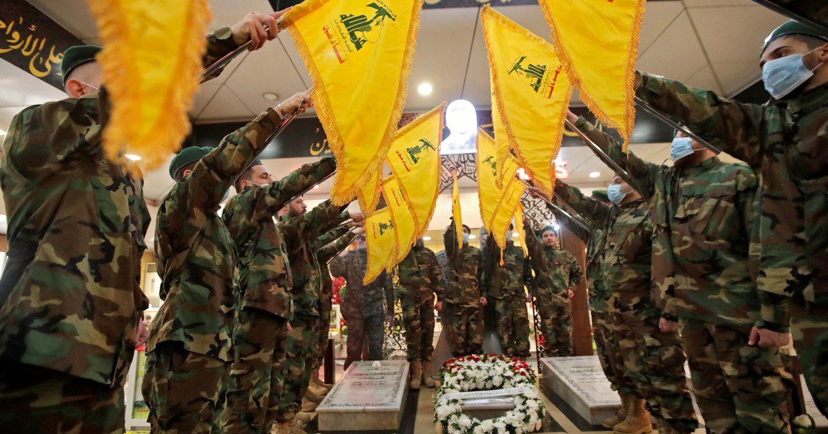 হিজবুল্লাহর সামরিক কার্যক্রম নিষিদ্ধ করল লেবানন সরকার