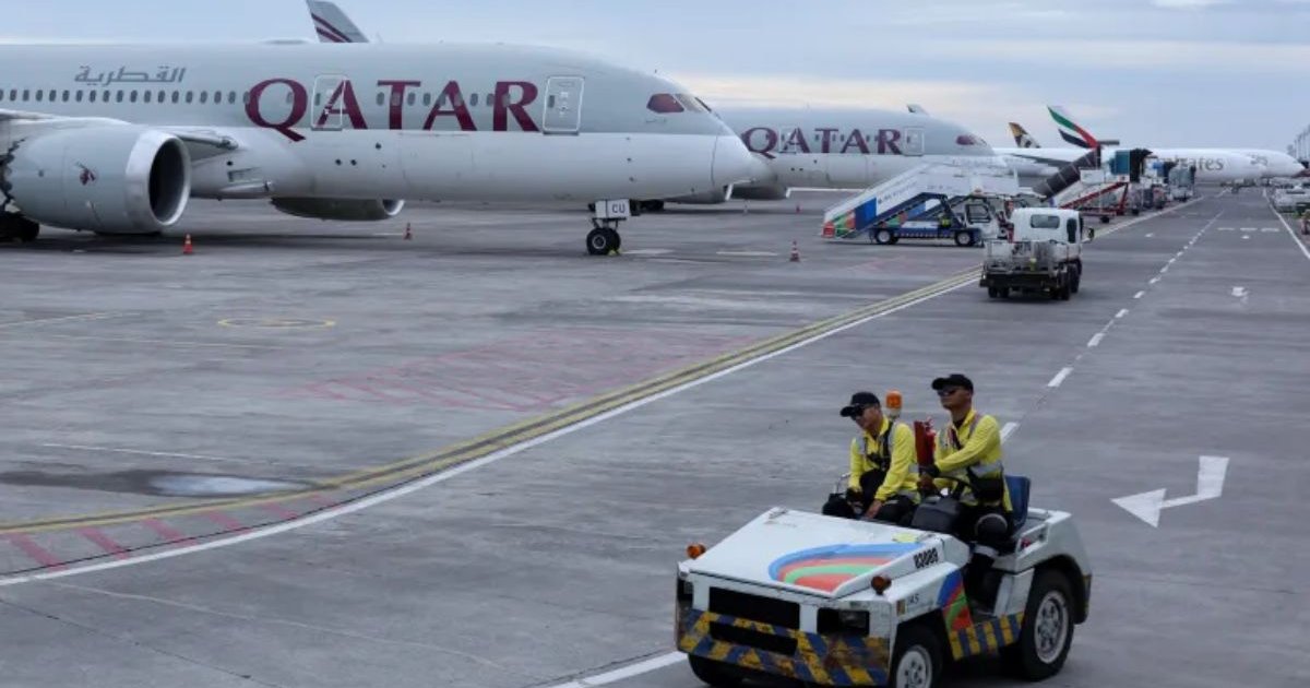 উপসাগরীয় দেশগুলোর আকাশসীমা বন্ধ, প্রায় ৩,৪০০ ফ্লাইট বাতিল