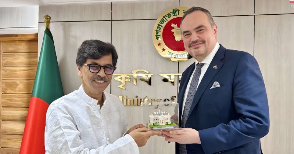 বাংলাদেশকে খাদ্য জোগাতে সহায়তা করছে যুক্তরাষ্ট্র: রাষ্ট্রদূত ক্রিস্টেনসেন