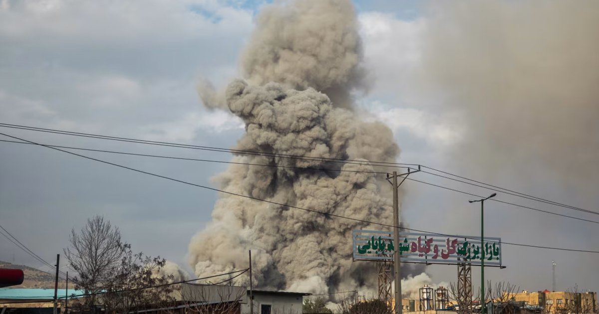 ২৪ ঘণ্টার মধ্যে ইরানে ব্যাপক হামলা চালাবে যুক্তরাষ্ট্র 