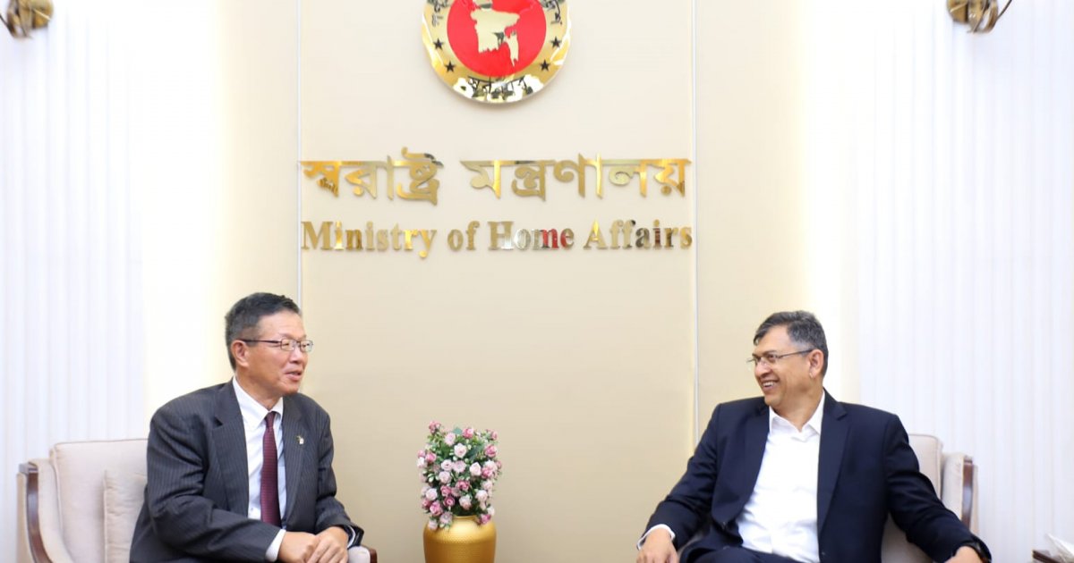 পুলিশ পুনর্গঠন ও সংস্কারে জাপানের সহযোগিতা চাইলেন স্বরাষ্ট্রমন্ত্রী