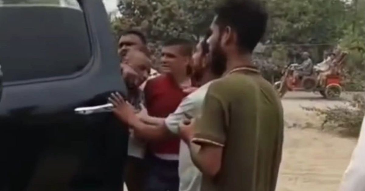 অধিগ্রহণের অর্থ না পাওয়ার অভিযোগ তুলে নরসিংদীতে প্রকৌশলীকে মারধর, গ্রেপ্তার ১