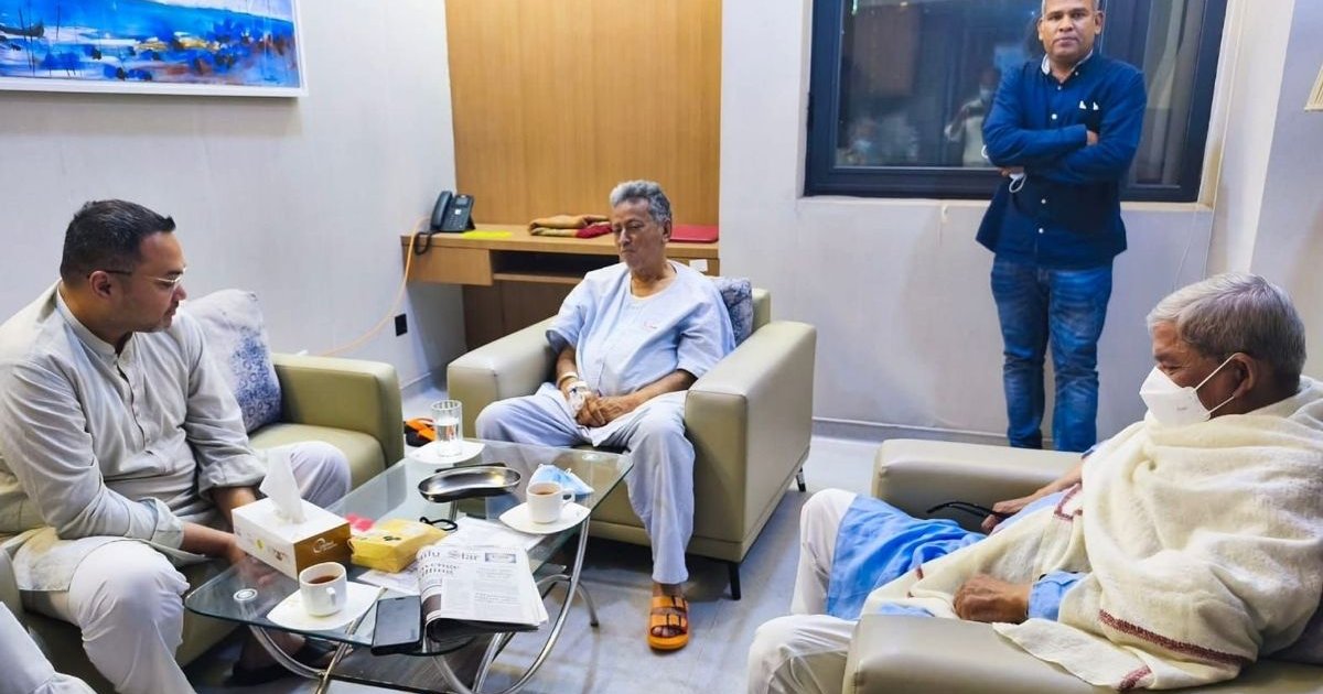 অর্থমন্ত্রীকে দেখতে হাসপাতালে গেলেন মির্জা ফখরুল