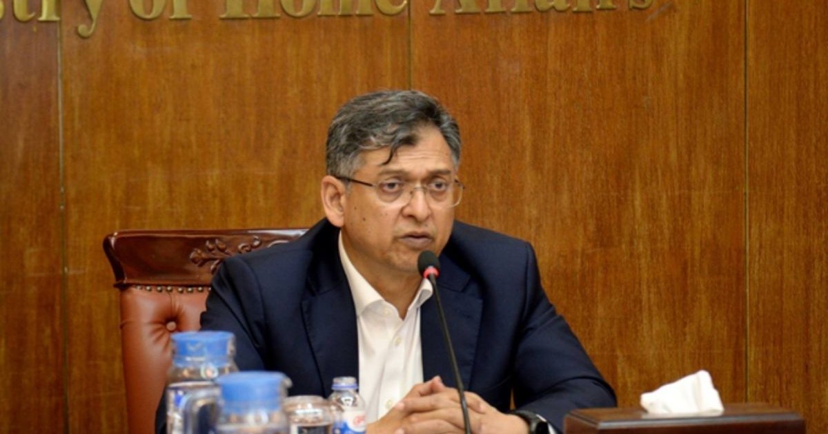 ঢাকা থেকে চাঁদাবাজদের তালিকা প্রস্তুত করে অভিযান চালানো হবে: স্বরাষ্ট্রমন্ত্রী  