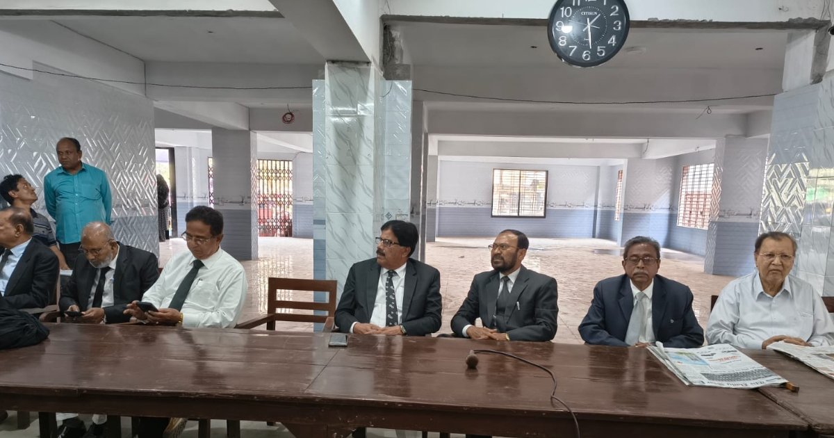 যশোরের তিনটি আদালত বর্জনের ঘোষণা আইনজীবীদের