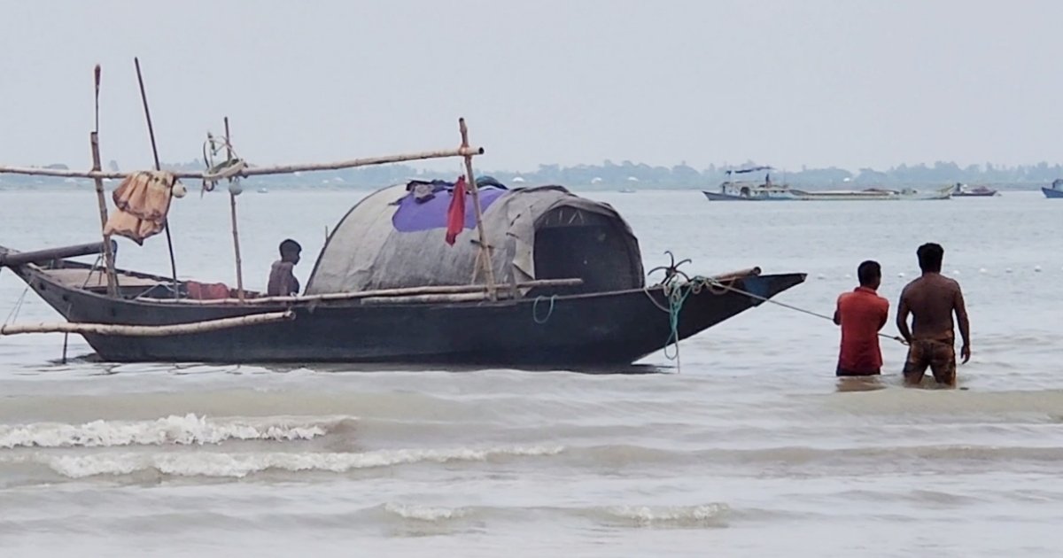 পদ্মা নদীতে বিএসএফের গুলিতে বাংলাদেশি জেলে আহত, নিখোঁজ ১