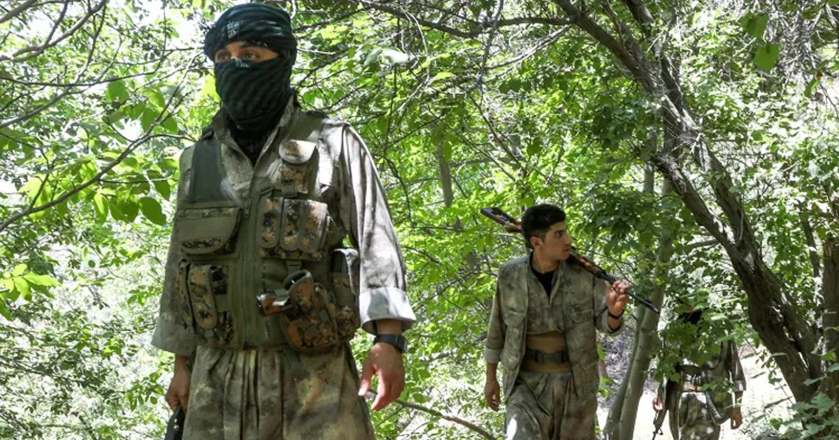 ইরানে ঢুকেছে হাজার হাজার কুর্দি যোদ্ধা, সরকার পতনে স্থল অভিযান শুরু