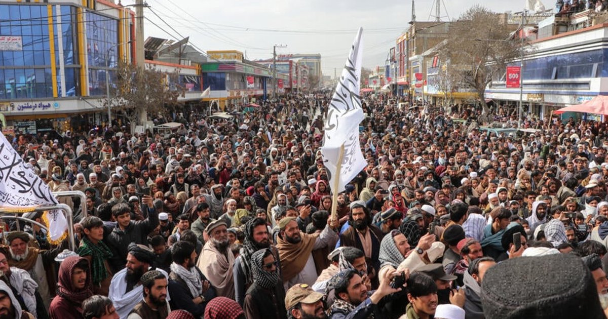 পাকিস্তানের বিরুদ্ধে আফগানদের তুমুল বিক্ষোভ