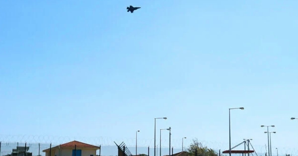 ইরান নয়, সাইপ্রাসের ব্রিটিশ ঘাঁটিতে ড্রোন হামলা চালাতে পারে ইসরায়েল