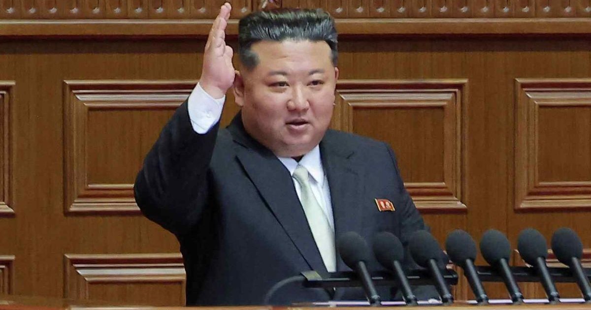 বৈশ্বিক উত্তেজনার মাঝেই ক্রুজ ক্ষেপণাস্ত্র ছুড়লেন কিম