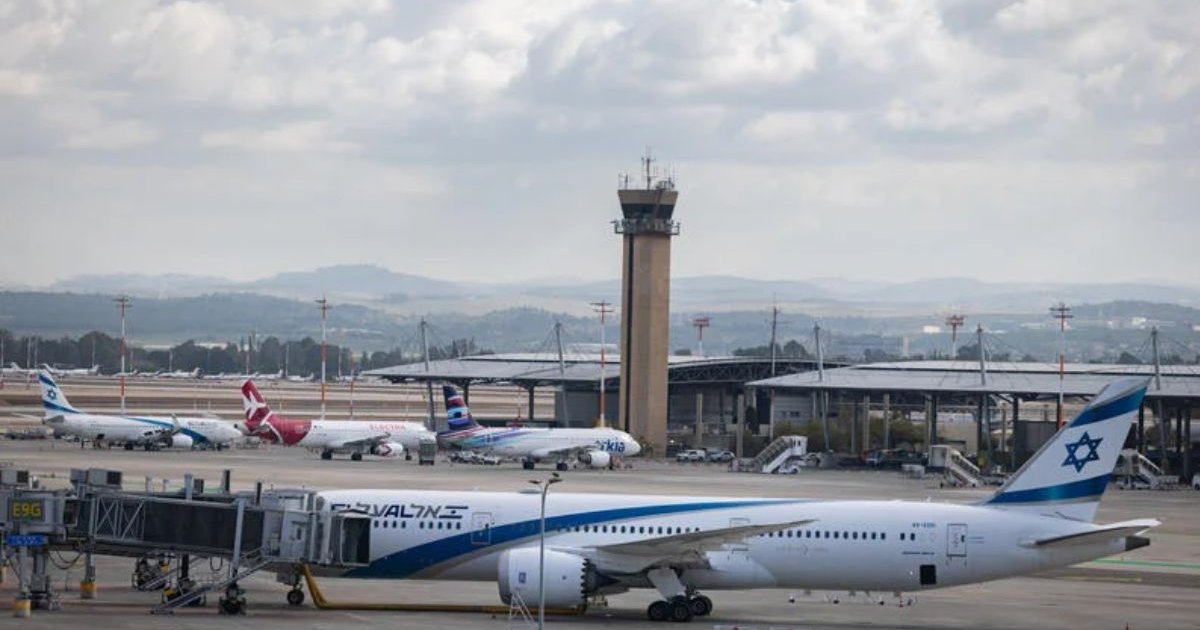 ইসরায়েলের বেন গুরিয়ন বিমানবন্দরে ইরানি ক্ষেপণাস্ত্রের আঘাত