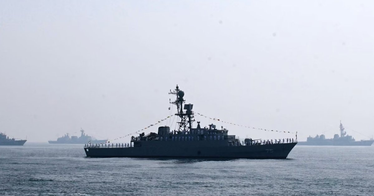 ভারতের অনুষ্ঠানে আসা ইরানি রণতরী ডুবায় প্রশ্ন উঠেছে নয়াদিল্লির ওপর