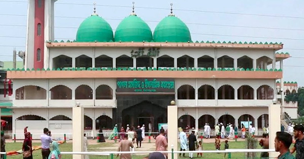 পাগলা মসজিদের গরু নিলামে কিনে এক বছরেও টাকা দেননি কথিত বিএনপি নেতা