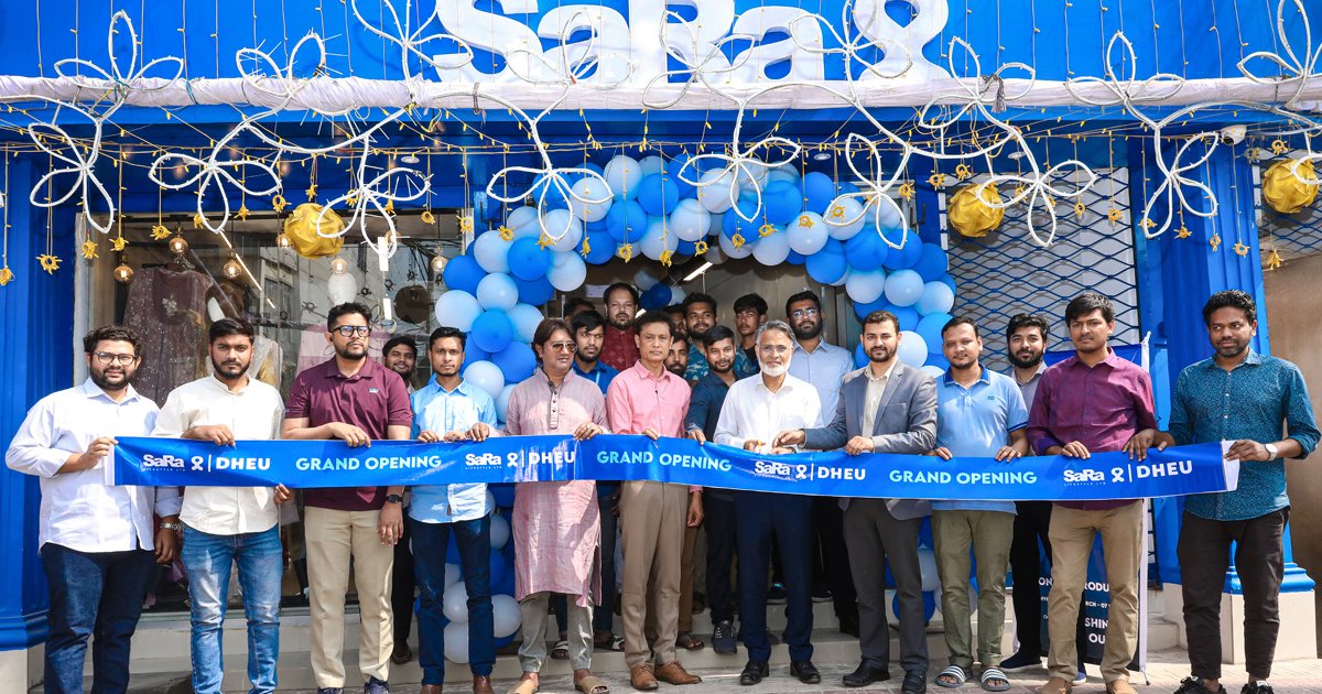 নরসিংদীতে সারা লাইফস্টাইলের ১৭ তম আউটলেটের ওপেনিং