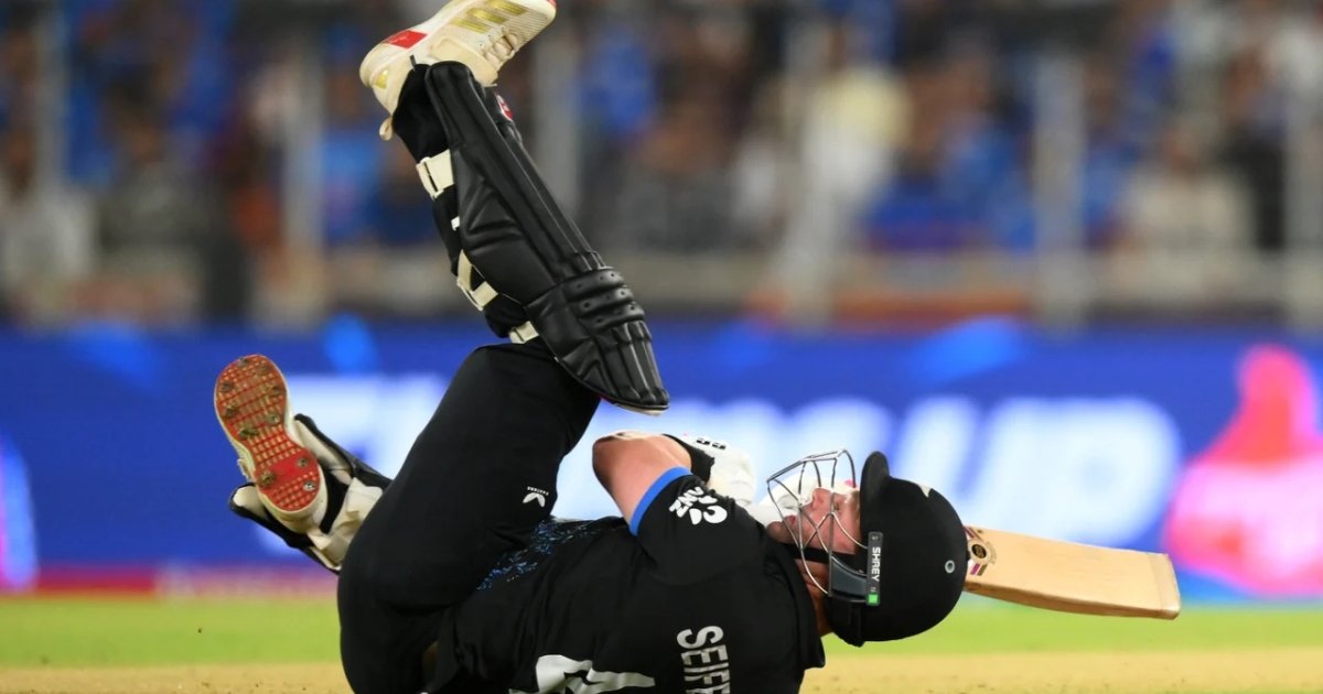 শুরুতেই তিন উইকেট হারিয়ে ধুঁকছে নিউজিল্যান্ড