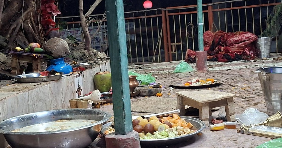 কুমিল্লায় মন্দিরে ককটেল বিস্ফোরণ, আহত ৪