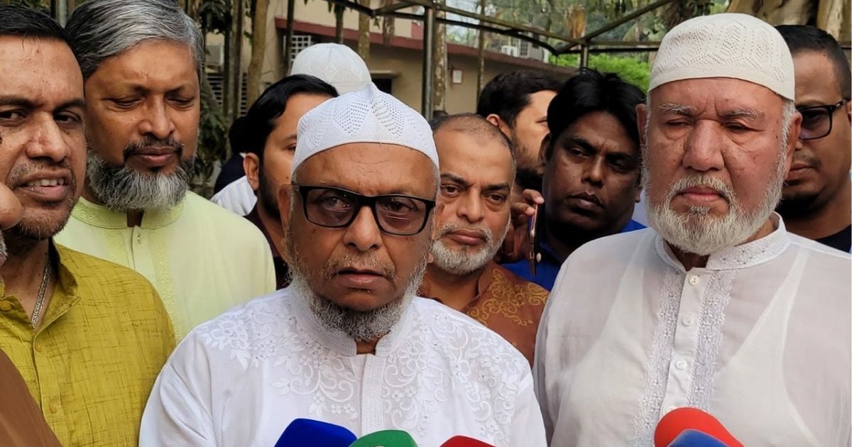 পরিস্থিতি খারাপ হলে প্রবাসীদের দেশে ফেরাতে প্রস্তুতি নিয়ে রেখেছে সরকার